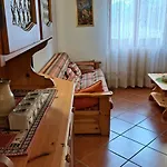 Casa Costa - Residenze Bucaneve Apartman